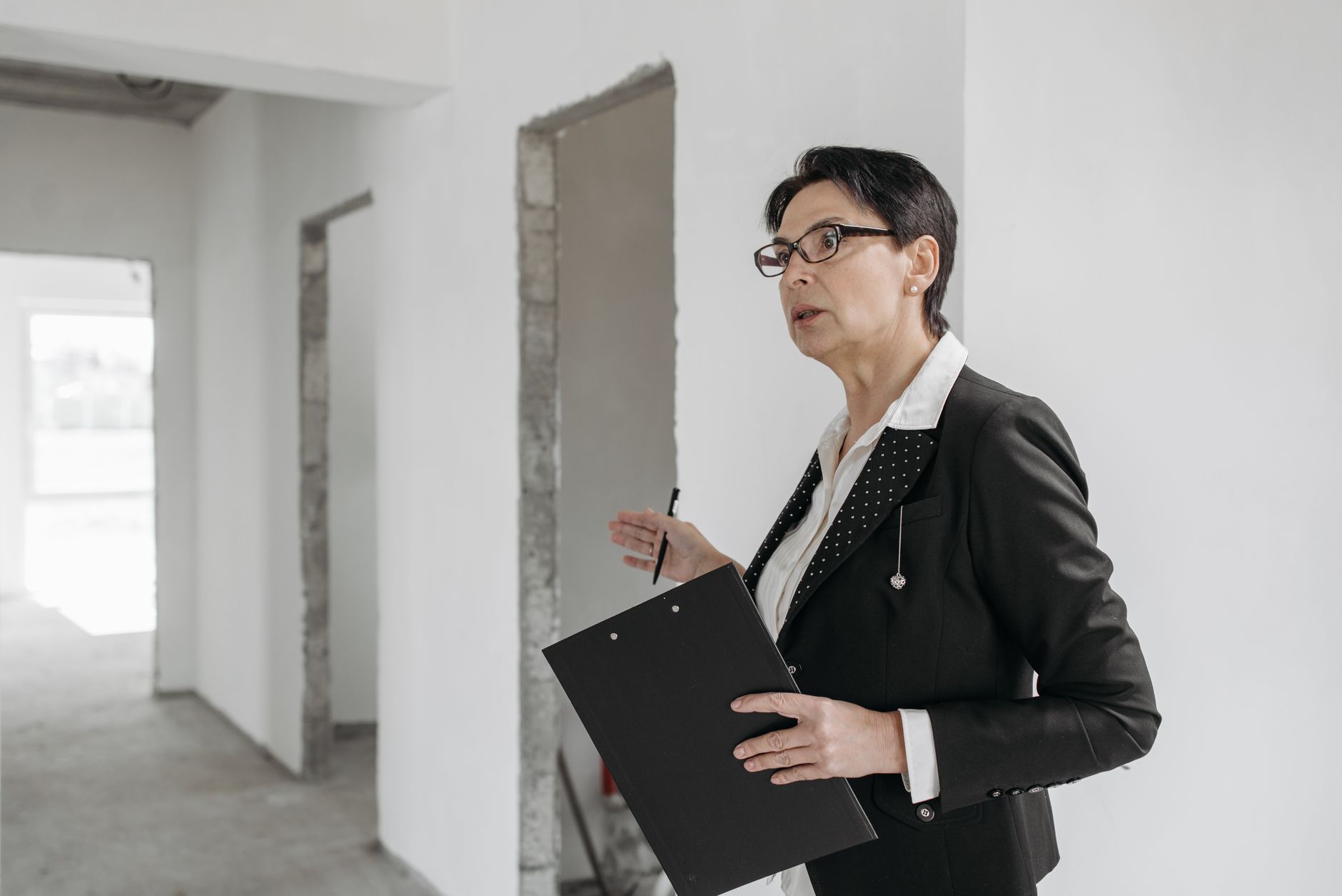 Diagnostiqueur immobilier équipe à Cergy